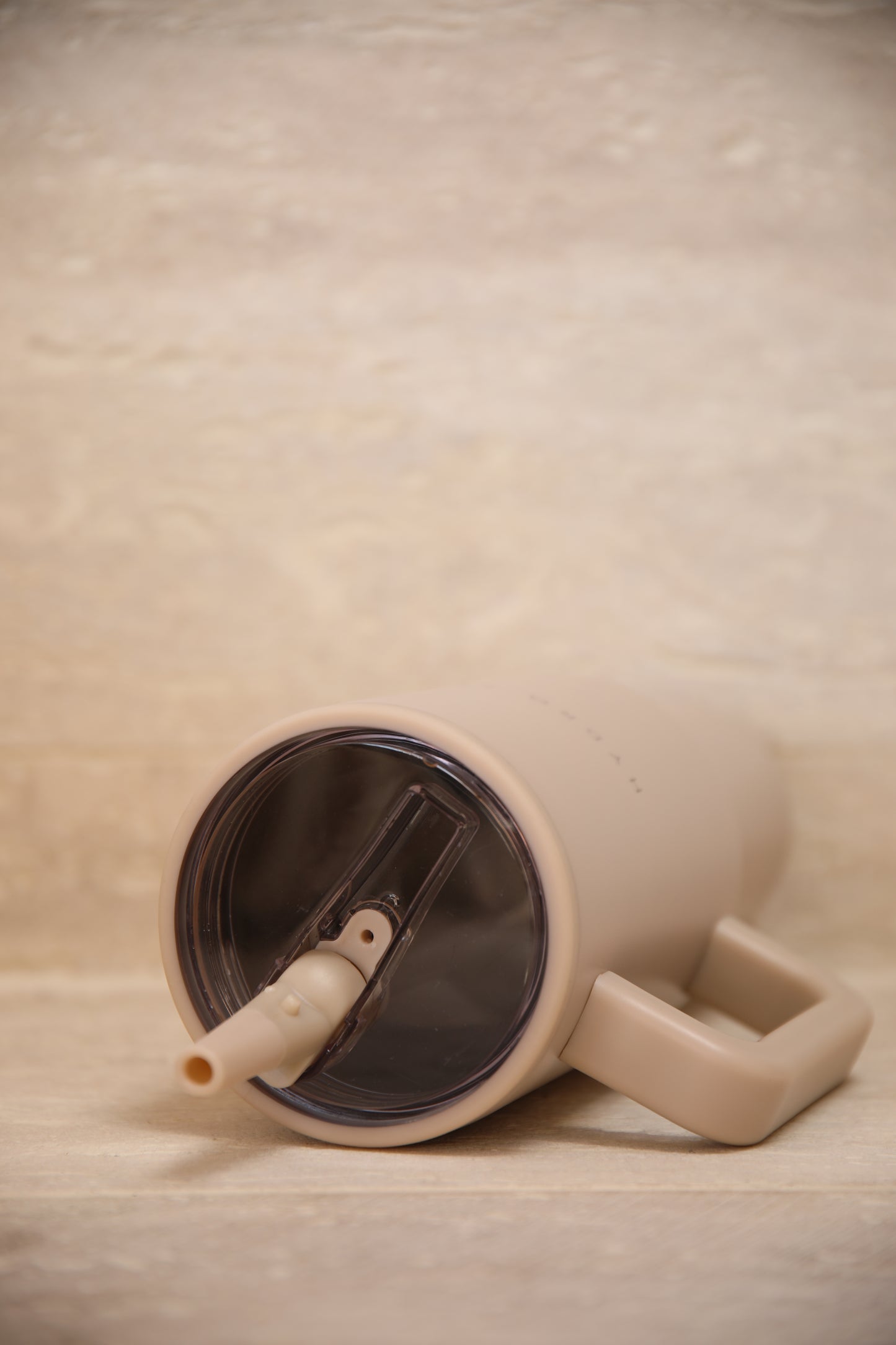 HYDRO SIPS Travel Tumbler - Bézs