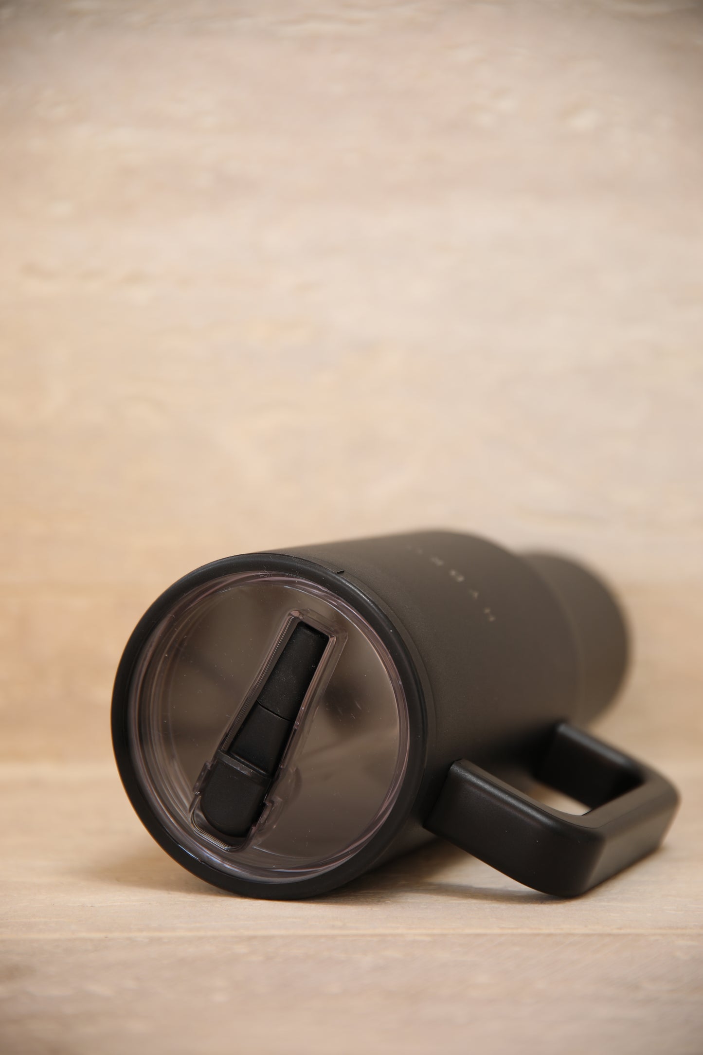 HYDRO SIPS Travel Tumbler - Fekete
