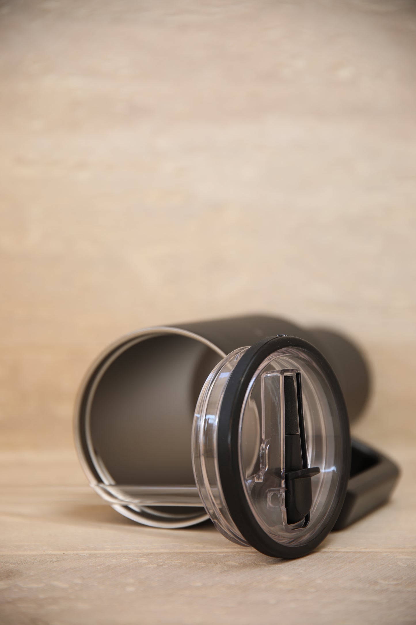 HYDRO SIPS Travel Tumbler - Fekete
