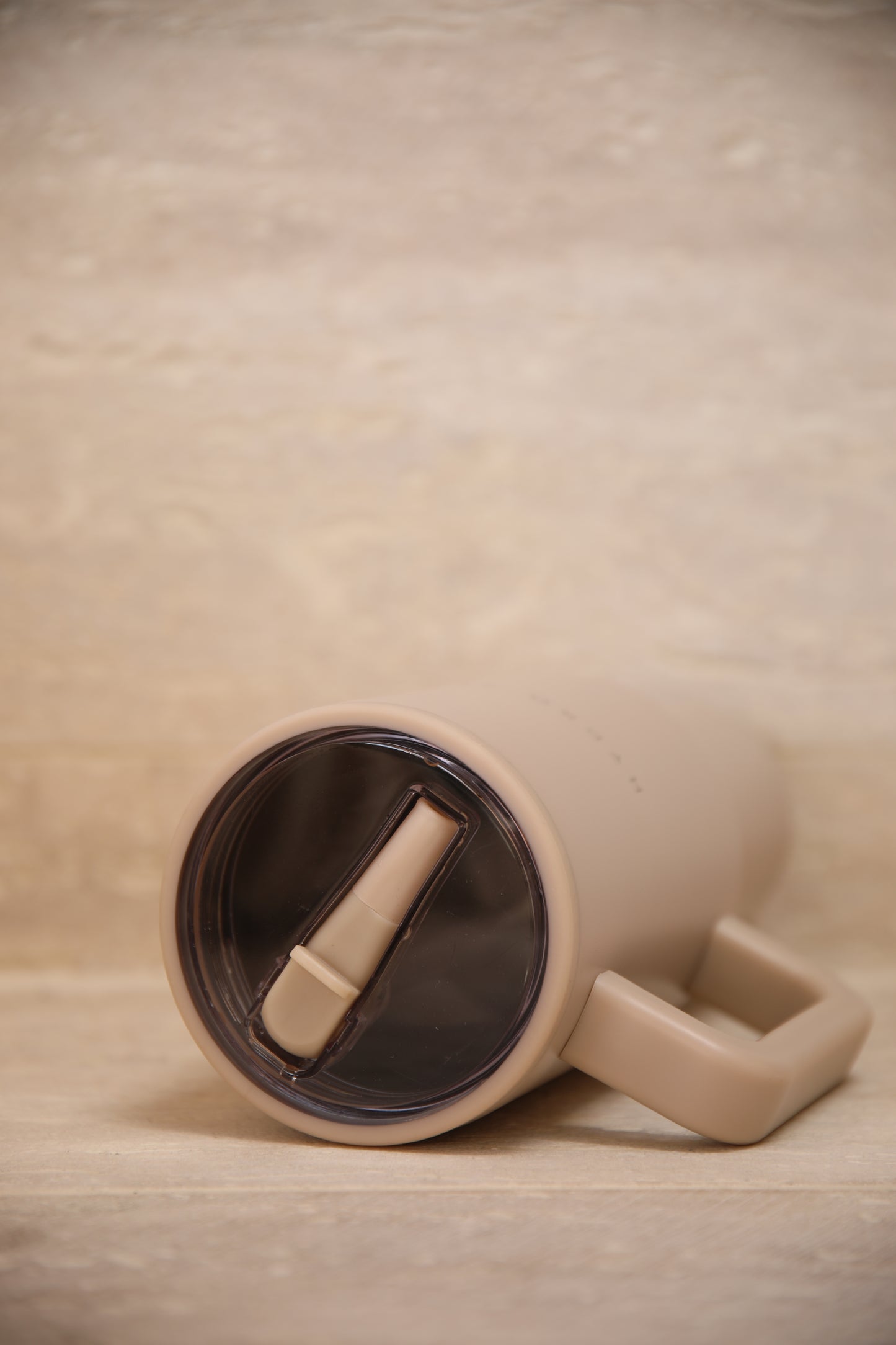 HYDRO SIPS Travel Tumbler - Bézs